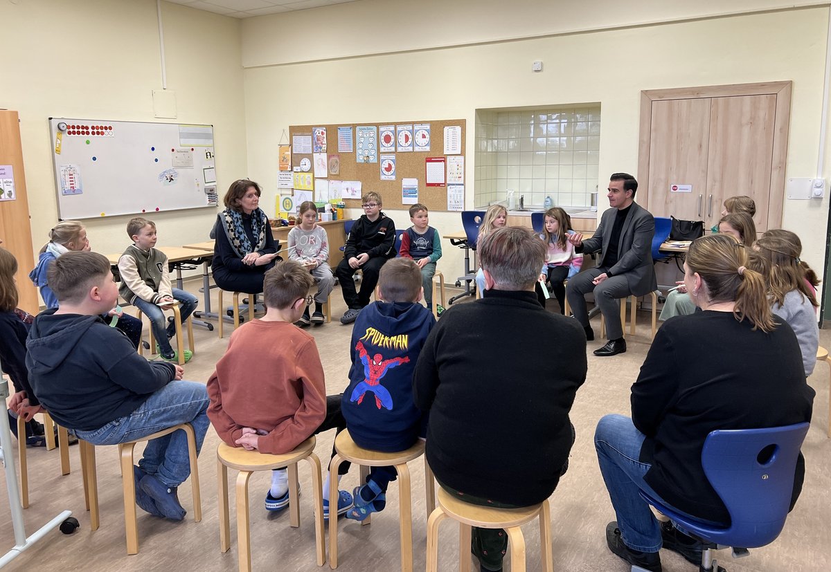 Bürgermeister besucht Grundschule Osterwald