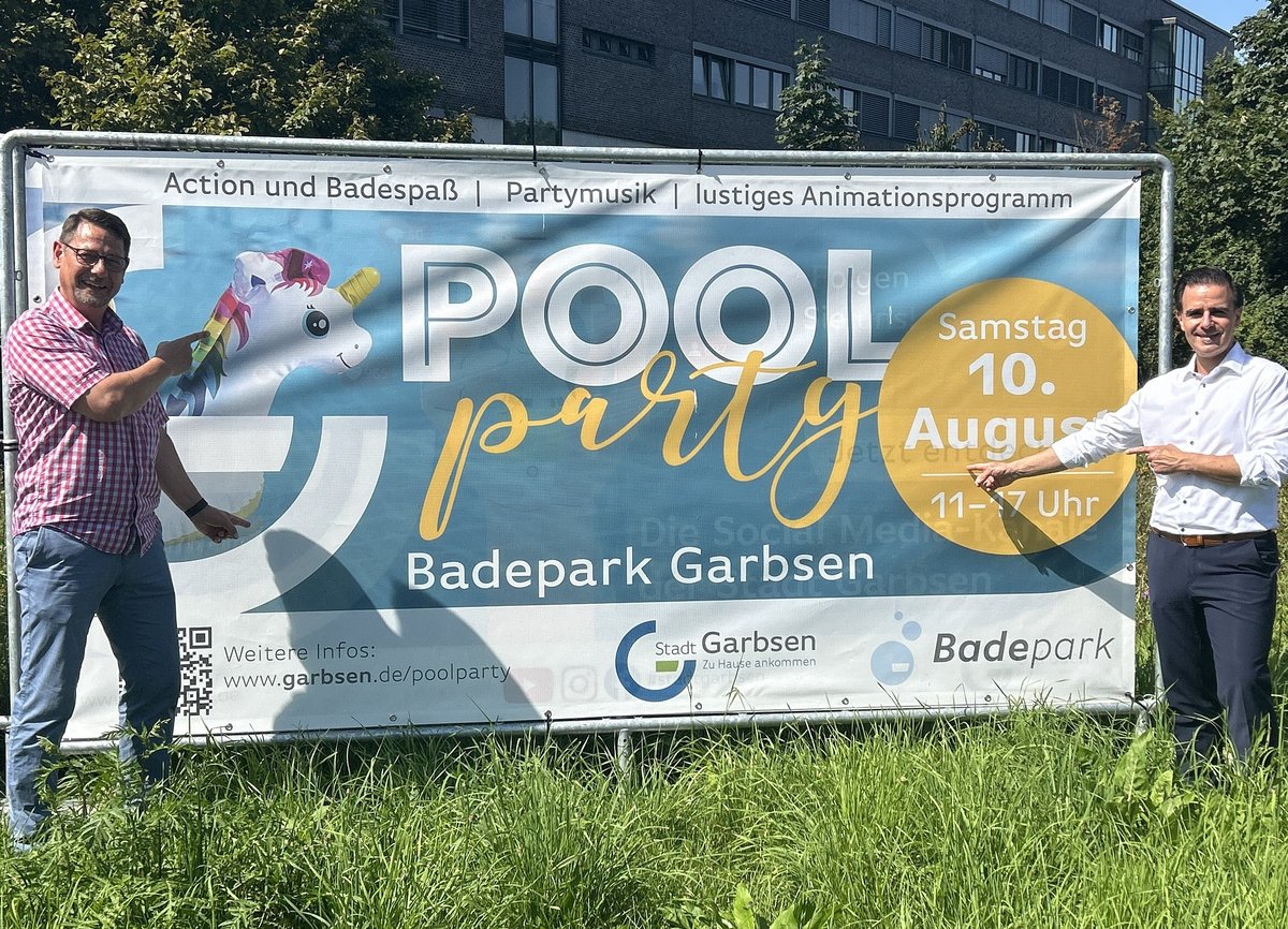 Poolparty bietet Action, Badespaß und Musik