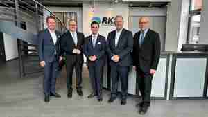 Wirtschaftsminister und Bürgermeister besuchen Familienunternehmen RKS
