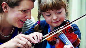 Musikschultag lädt zum Austesten von Instrumenten ein