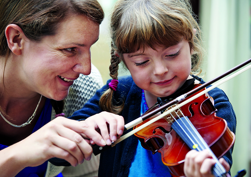 Musikschultag lädt zum Austesten von Instrumenten ein