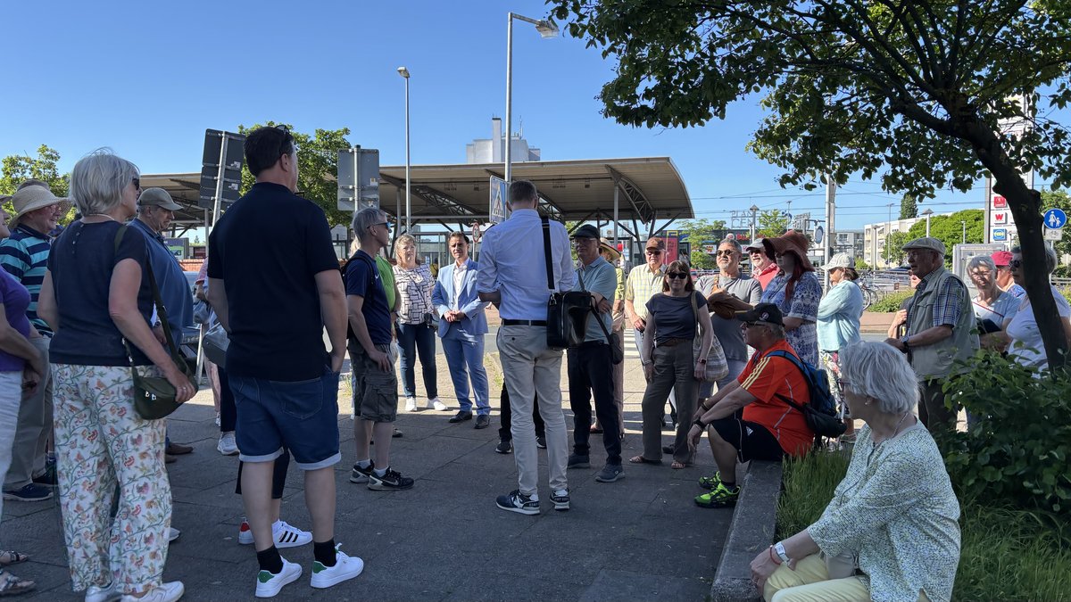 Altgarbsen: Beim Stadtteilrundgang werden Erinnerungen wach