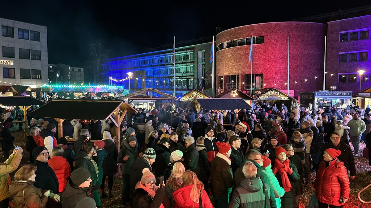 Weihnachtszauber festlich eröffnet
